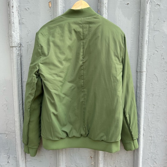 Lululemon Rival Side Bomber, size M - Picture 7 of 15